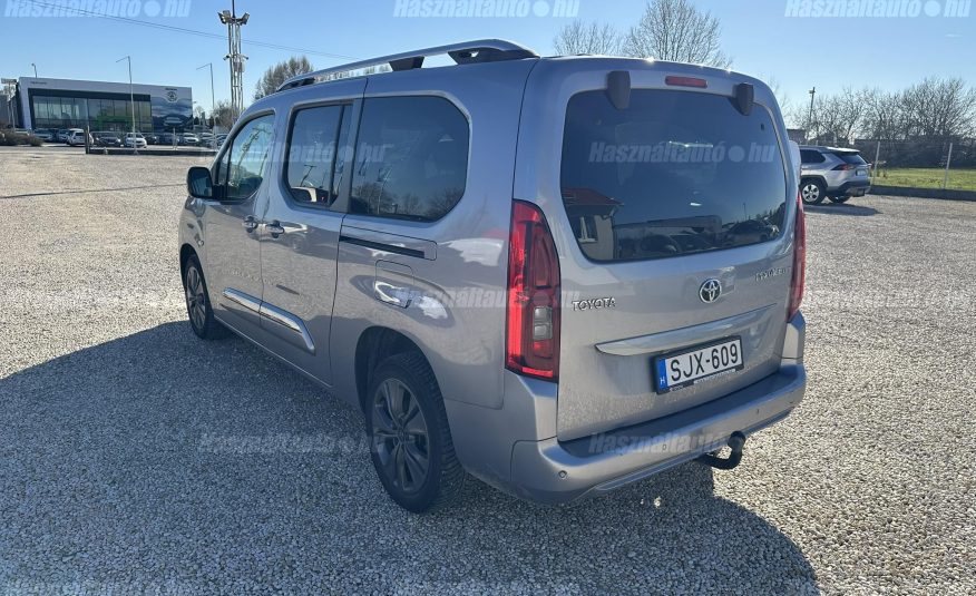TOYOTA PROACE City Verso 1.5D Shuttle L2H1 [7 személy] ÁFA-s