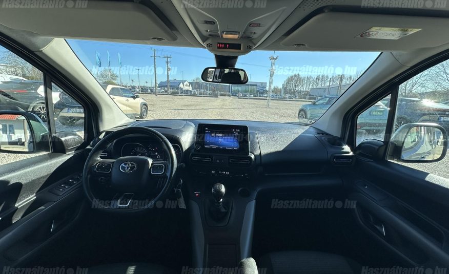 TOYOTA PROACE City Verso 1.5D Shuttle L2H1 [7 személy] ÁFA-s