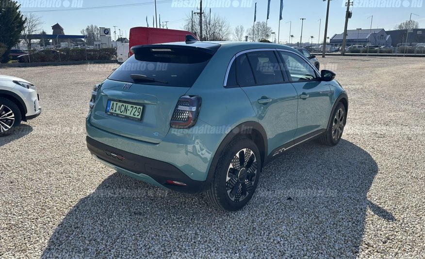 FIAT 600 600e LaPrima 54kWh ÁFA-s Tartós bérletre is!