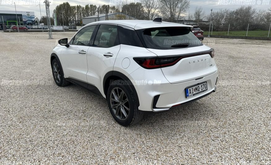 LEXUS LBX 1.5 Hybrid Elegant Tech e-CVT CSAK Tartós bérletre!