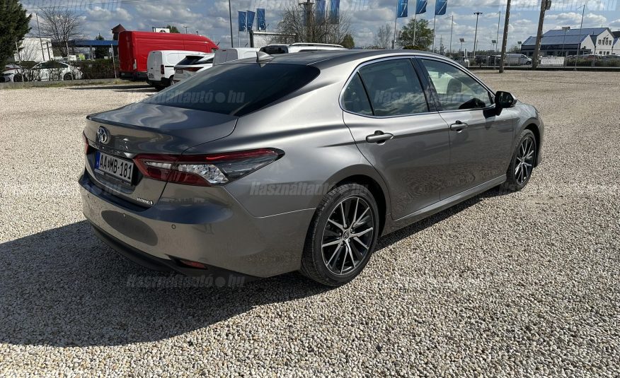 TOYOTA CAMRY 2.5 Hybrid Executive VIP CVT