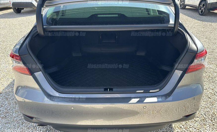 TOYOTA CAMRY 2.5 Hybrid Executive VIP CVT