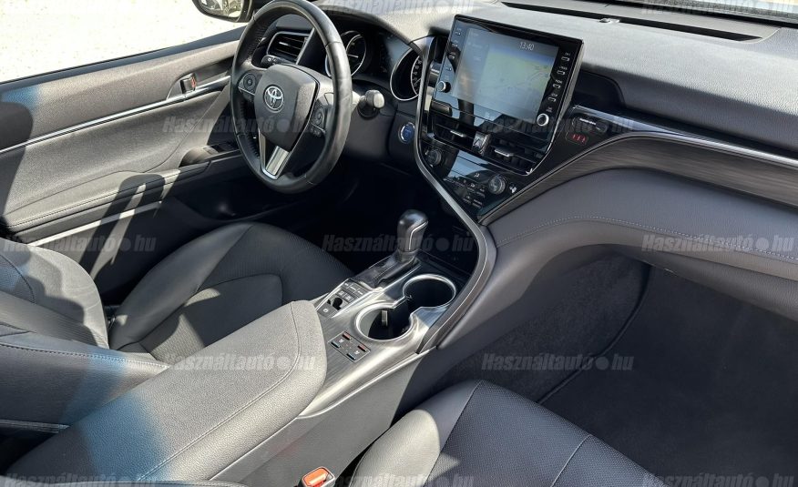 TOYOTA CAMRY 2.5 Hybrid Executive VIP CVT