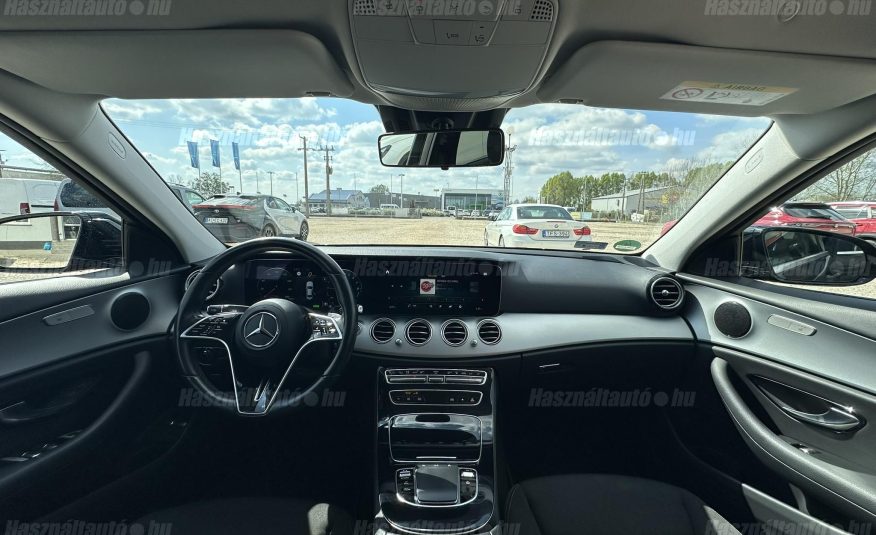 MERCEDES-BENZ E 300 e 9G-TRONIC Plug-in hybrid