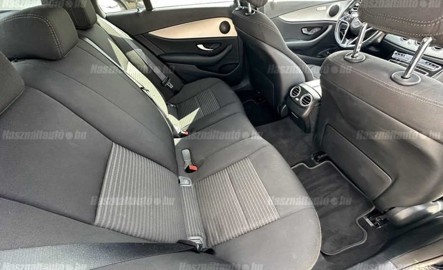 MERCEDES-BENZ E 300 e 9G-TRONIC Plug-in hybrid