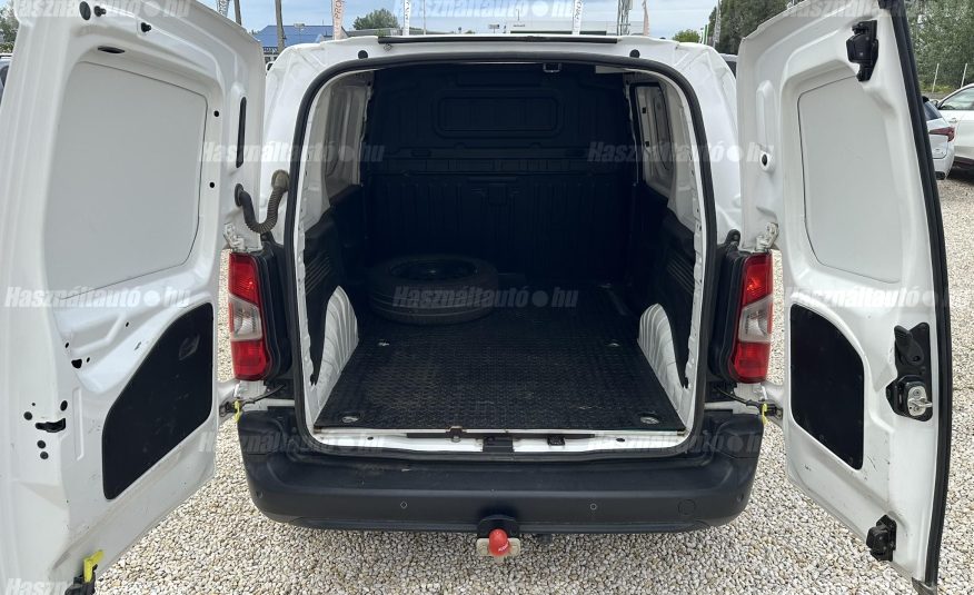 TOYOTA PROACE City 1.5 D Active Plus L1H1 ÁFA-s. Vonóhorog
