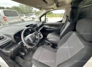 TOYOTA PROACE City 1.5 D Active Plus L1H1 ÁFA-s. Vonóhorog