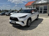 TOYOTA HIGHLANDER 2.5 Hybrid Prestige CVT ÁFA-s. Levehető Vonóhorog. Téli-nyári gumiabroncsokkal