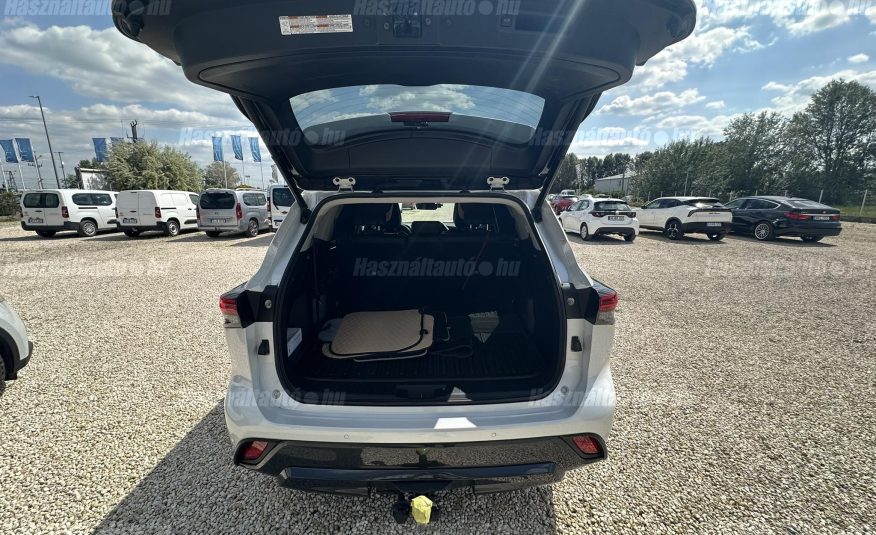 TOYOTA HIGHLANDER 2.5 Hybrid Prestige CVT ÁFA-s. Levehető Vonóhorog. Téli-nyári gumiabroncsokkal