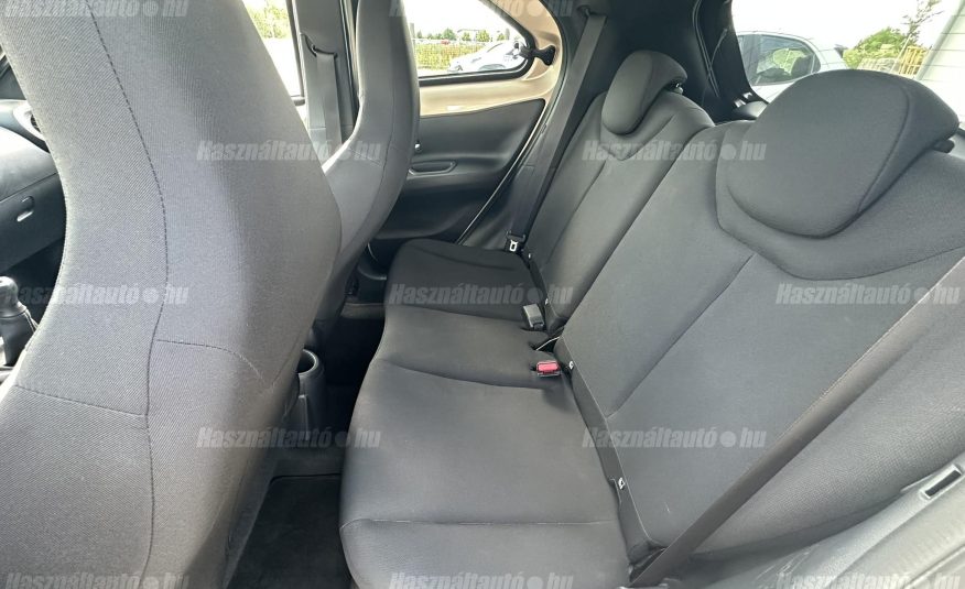 TOYOTA AYGO X 1.0 VVT-i Style Tech Vision Frissen szervizelt ÁFA-s