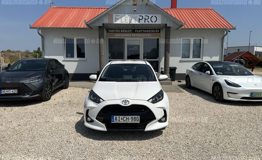TOYOTA YARIS 1.5 Hybrid Comfort Business e-CVT ÁFA-s