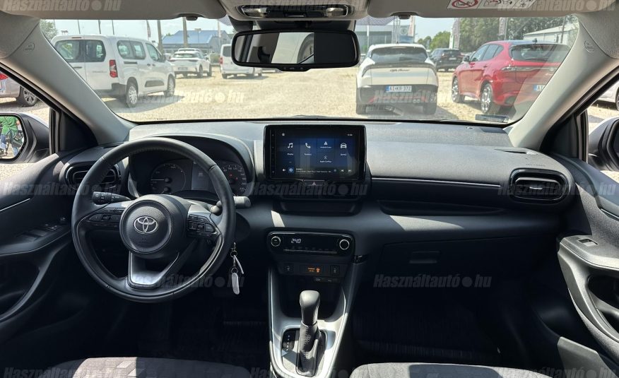 TOYOTA YARIS 1.5 Hybrid Comfort Business e-CVT ÁFA-s