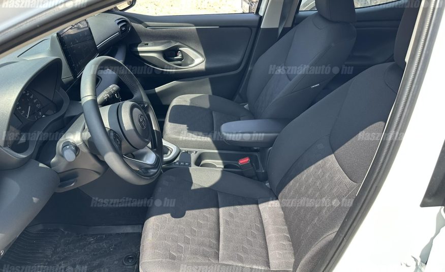 TOYOTA YARIS 1.5 Hybrid Comfort Business e-CVT ÁFA-s