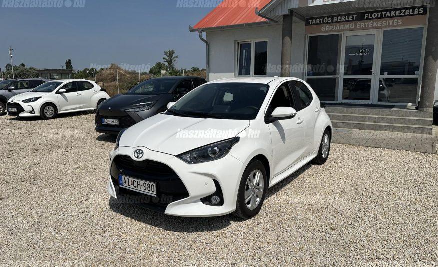 TOYOTA YARIS 1.5 Hybrid Comfort Business e-CVT ÁFA-s