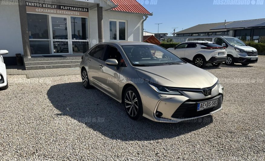 TOYOTA COROLLA Sedan 1.5 Comfort Style Tech ÁFA-s