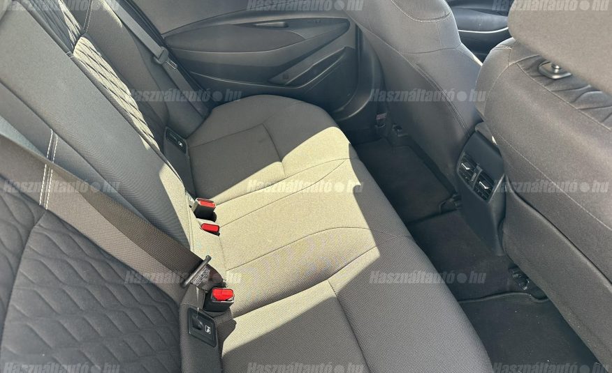 TOYOTA COROLLA Sedan 1.5 Comfort Style Tech ÁFA-s