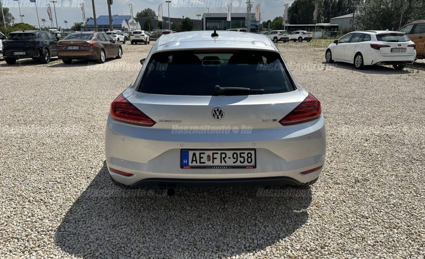 VOLKSWAGEN SCIROCCO 2.0 TFSI 19-os alufelnik. vezetett szervizkönyv. kivételesen szép!