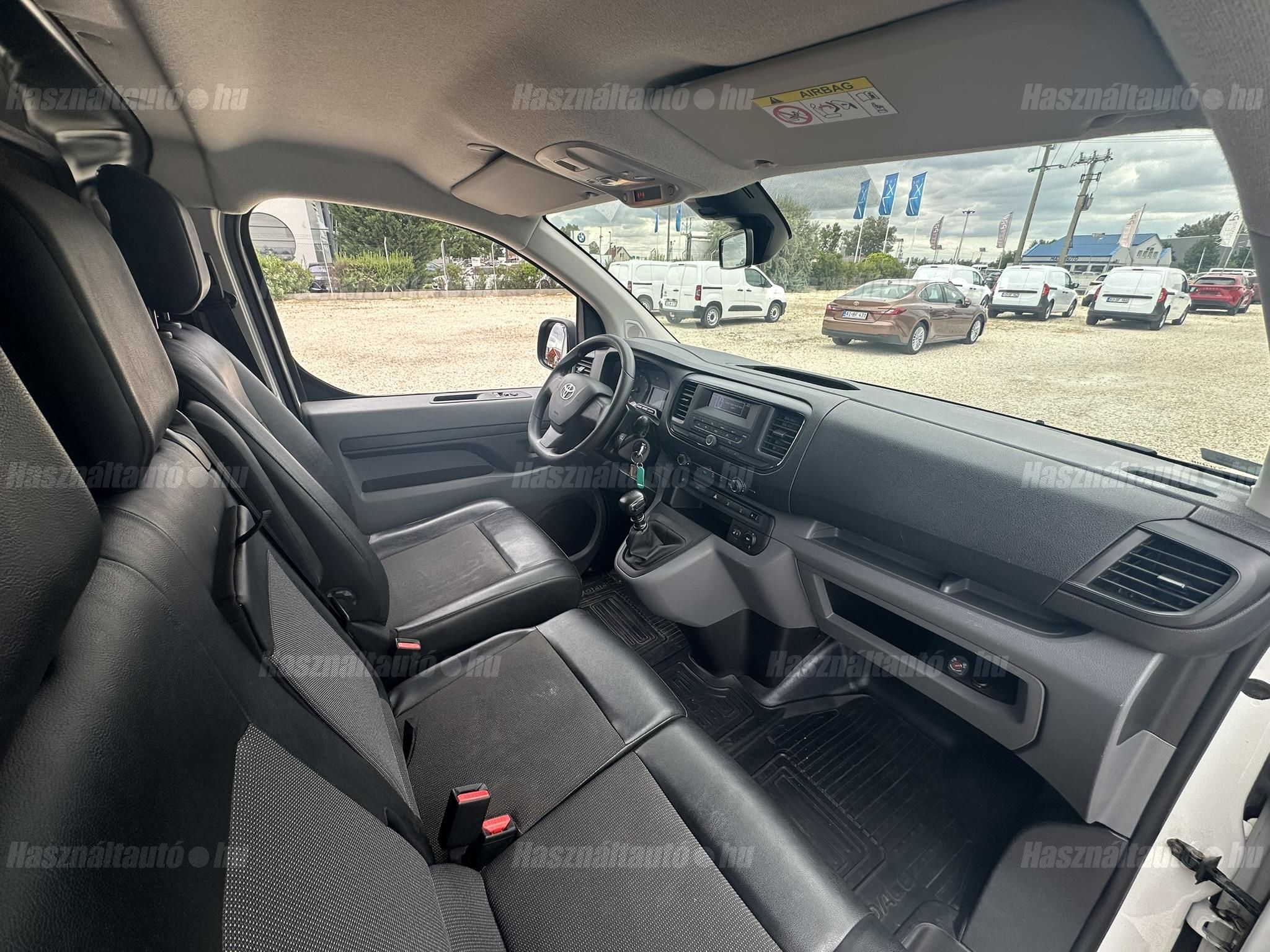 TOYOTA PROACE 2.0 D-4D Panel Van Active – L2H1 ÁFA-s. első tulajdonostól. végig szervizelt