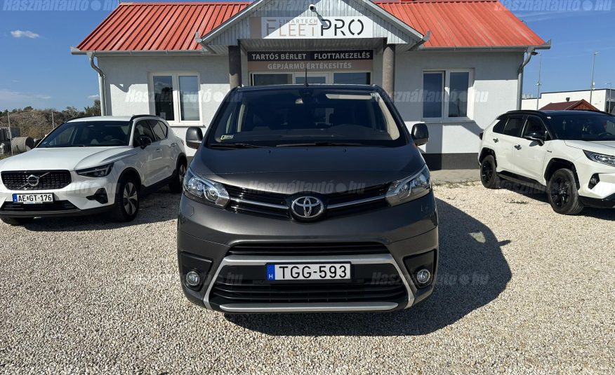 TOYOTA PROACE 2.0 D-4D Combi Professional L2H1 ÁFA-s. nyílt védű lízingre is