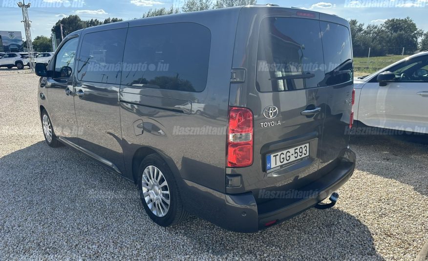 TOYOTA PROACE 2.0 D-4D Combi Professional L2H1 ÁFA-s. nyílt védű lízingre is