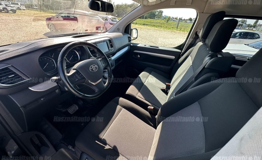 TOYOTA PROACE 2.0 D-4D Combi Professional L2H1 ÁFA-s. nyílt védű lízingre is