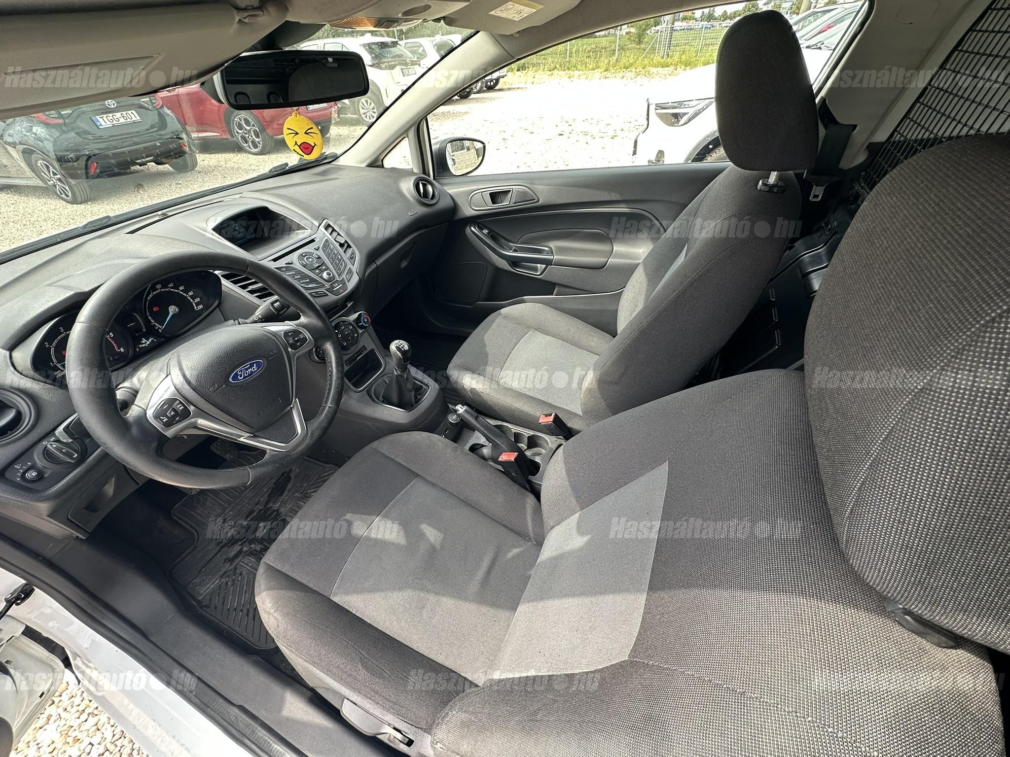 FORD FIESTA Van 1.5 TDCi Trend EURO6 Magyarországi. Friss műszakival