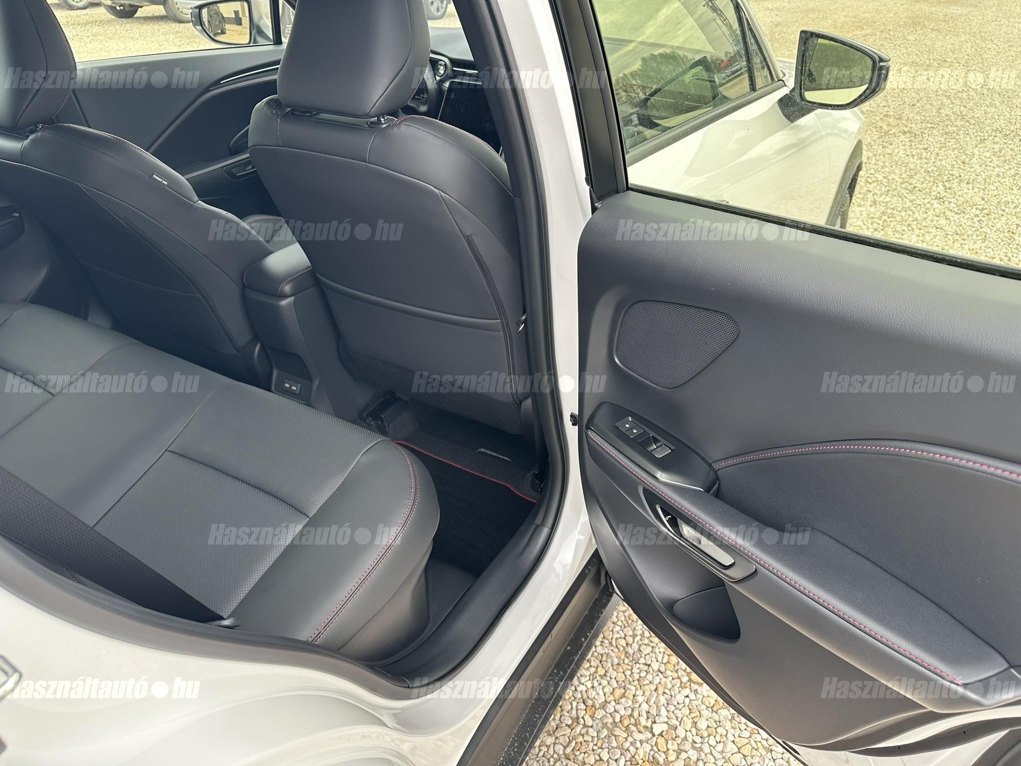 LEXUS LBX 1.5 Hybrid Elegant Tech e-CVT ÁFA-s. Tartós Bérletre vagy Nyílt végű lízingre is!