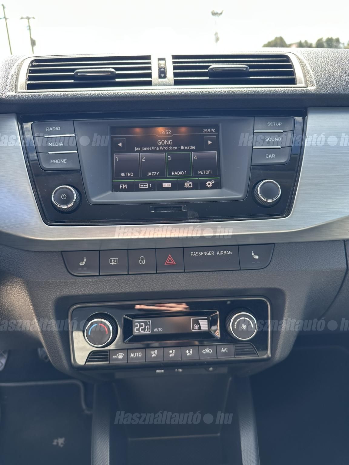 SKODA FABIA 1.0 TSI Ambition Magyar. végig vezetett szervizkönyv. digitklíma. ülésfűtés