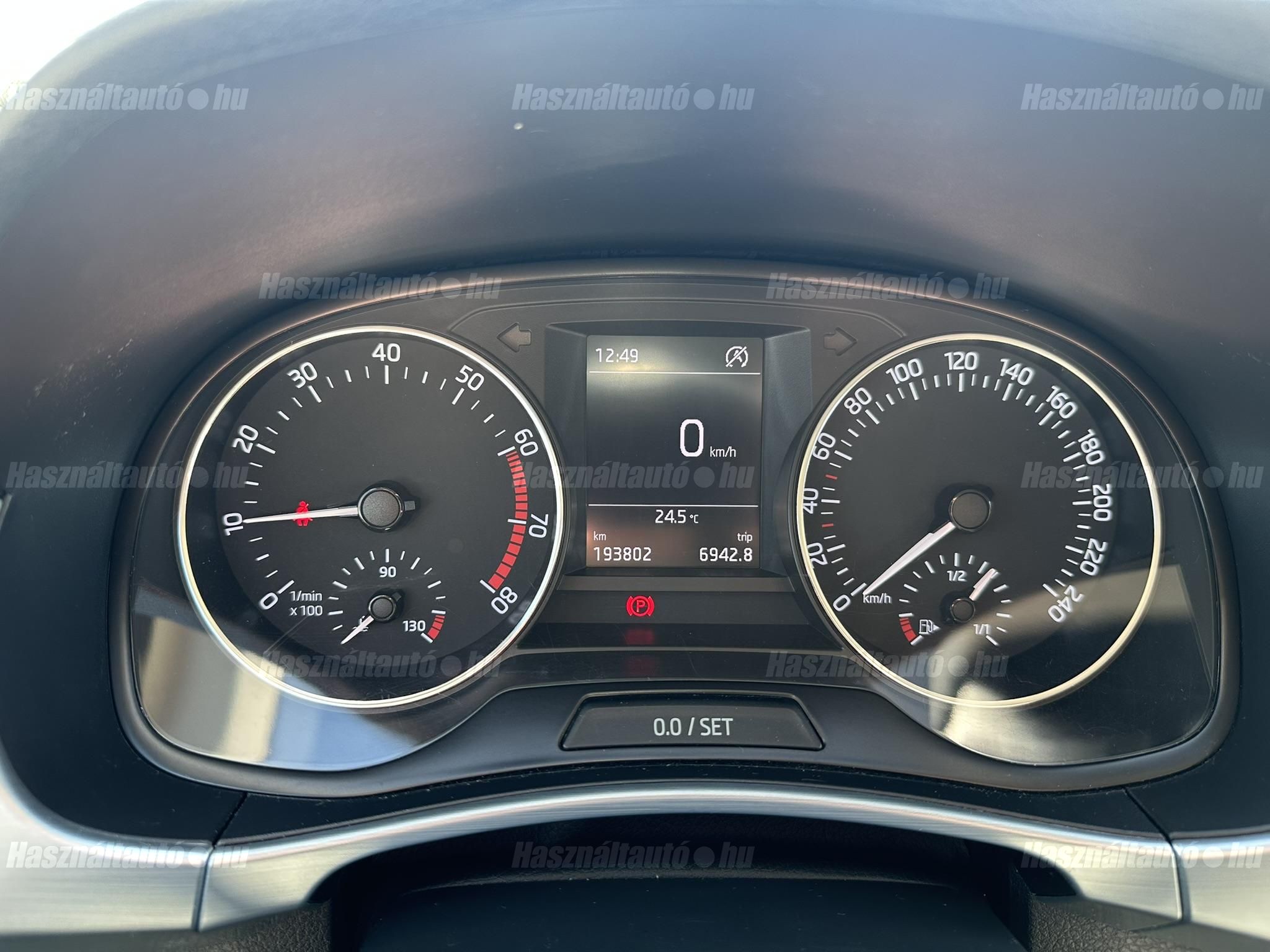 SKODA FABIA 1.0 TSI Ambition Magyar. végig vezetett szervizkönyv. digitklíma. ülésfűtés