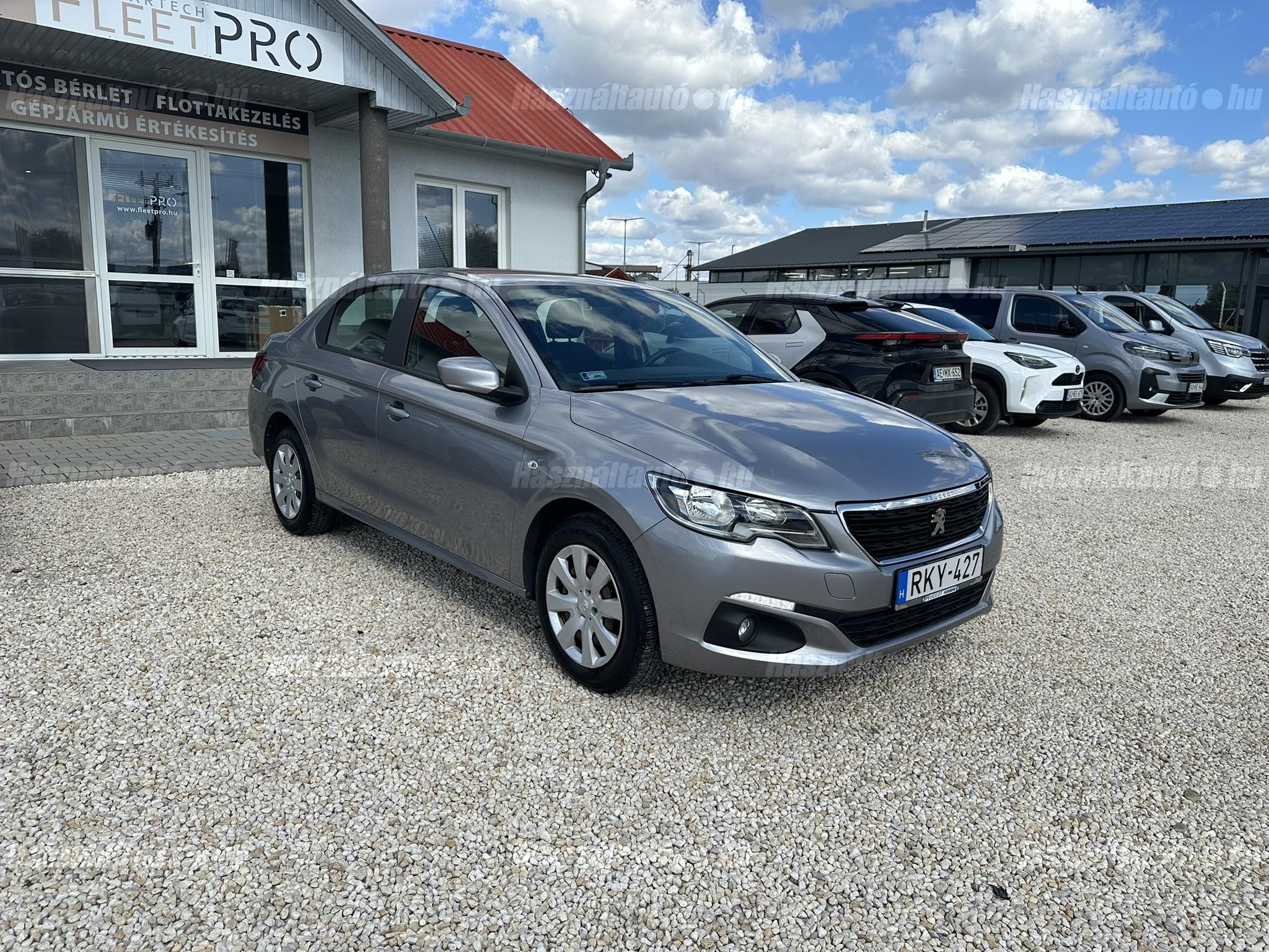 PEUGEOT 301 1.2 PureTech Active Első tulajdonostól. Gyári fényezés. Friss vezérlés és szerviz!