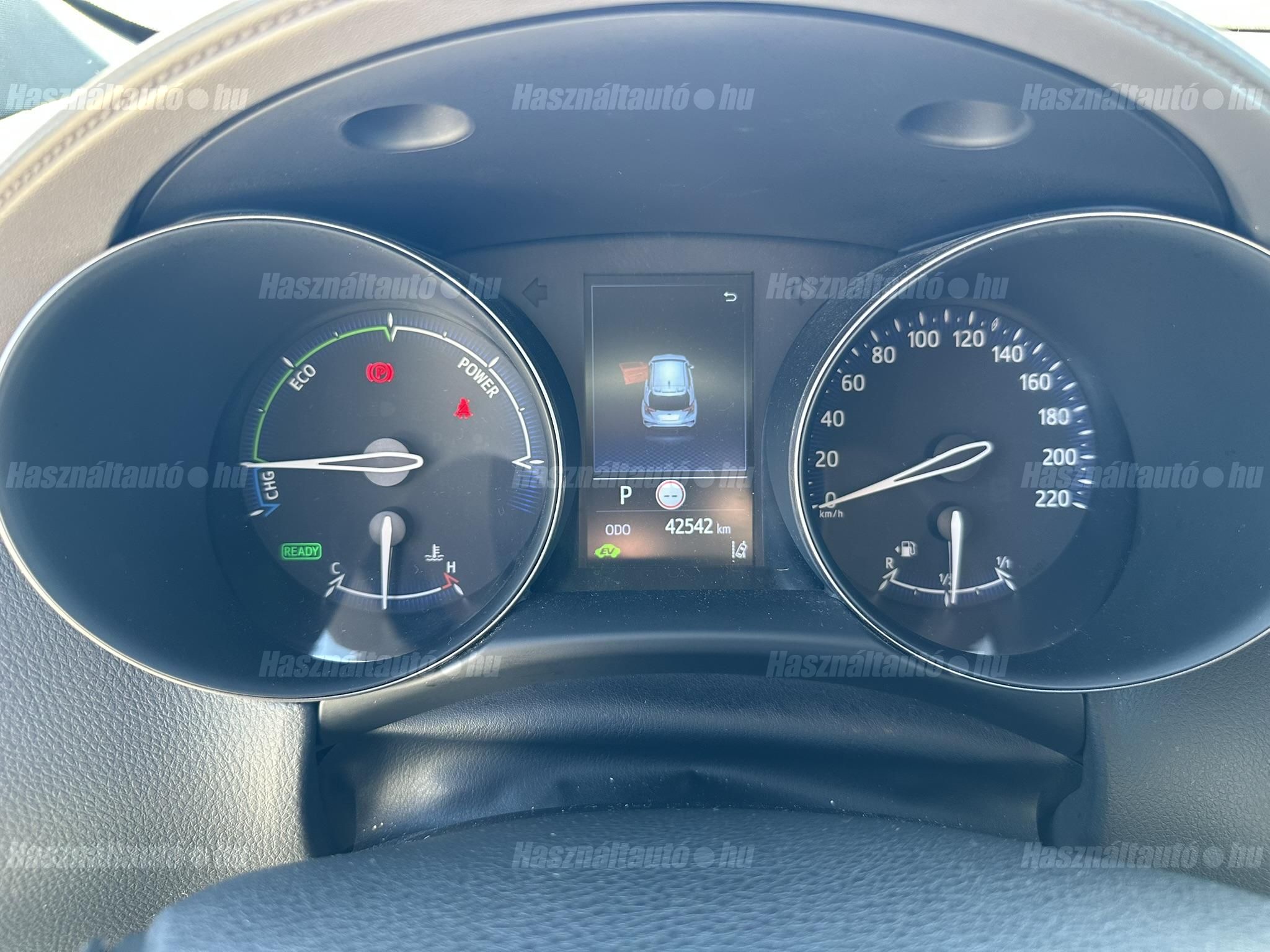 TOYOTA C-HR 2.0 Hybrid Executive e-CVT ÁFA-s. nyílt végű lízing is!