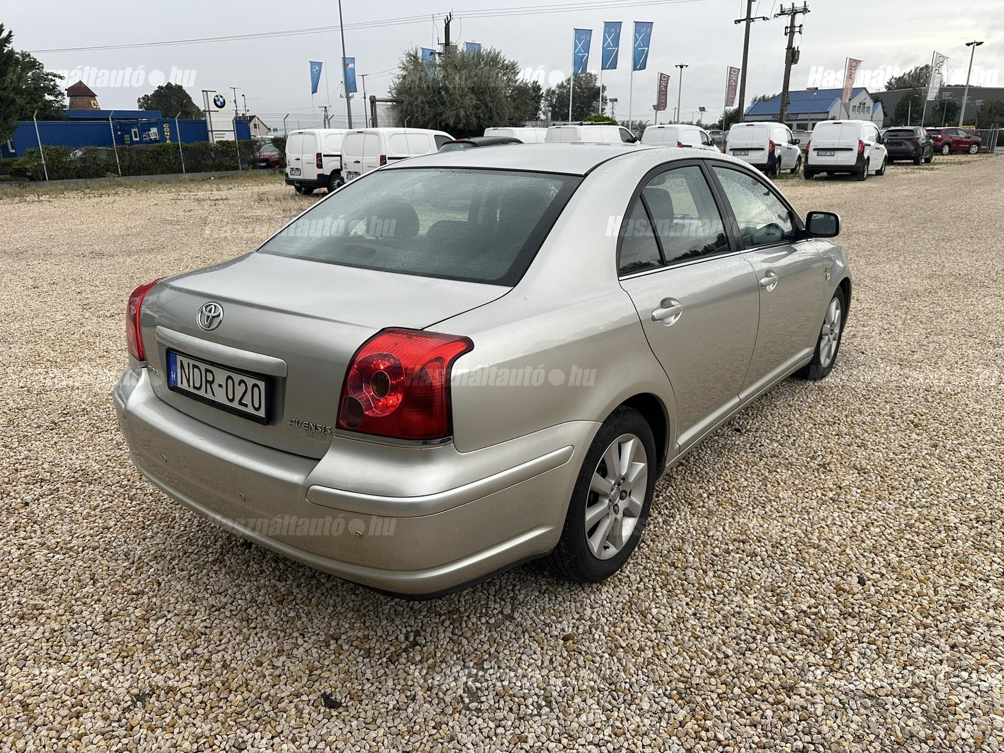 TOYOTA AVENSIS 2.0 D-4D Sol