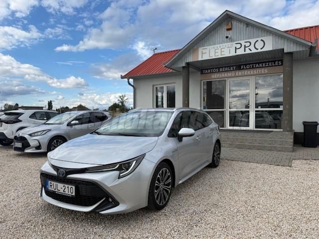 TOYOTA COROLLA 1.8 Hybrid Comfort Style e-CVT ÁFA-s. első tulajdonostól. végig szervizelt