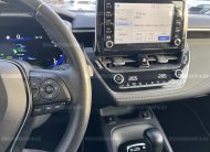 TOYOTA COROLLA Sedan 1.8 Hybrid Comfort Style Tech e-CVT ÁFA-s. első tulajdonostól