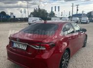 TOYOTA COROLLA Sedan 1.8 Hybrid Comfort Style Tech e-CVT ÁFA-s. első tulajdonostól