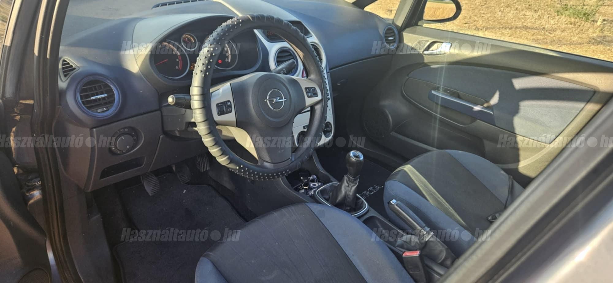 OPEL CORSA D 1.2 Cosmo Klíma. tempomat. friss nagyszervizzel. tulajdonostól eladó!