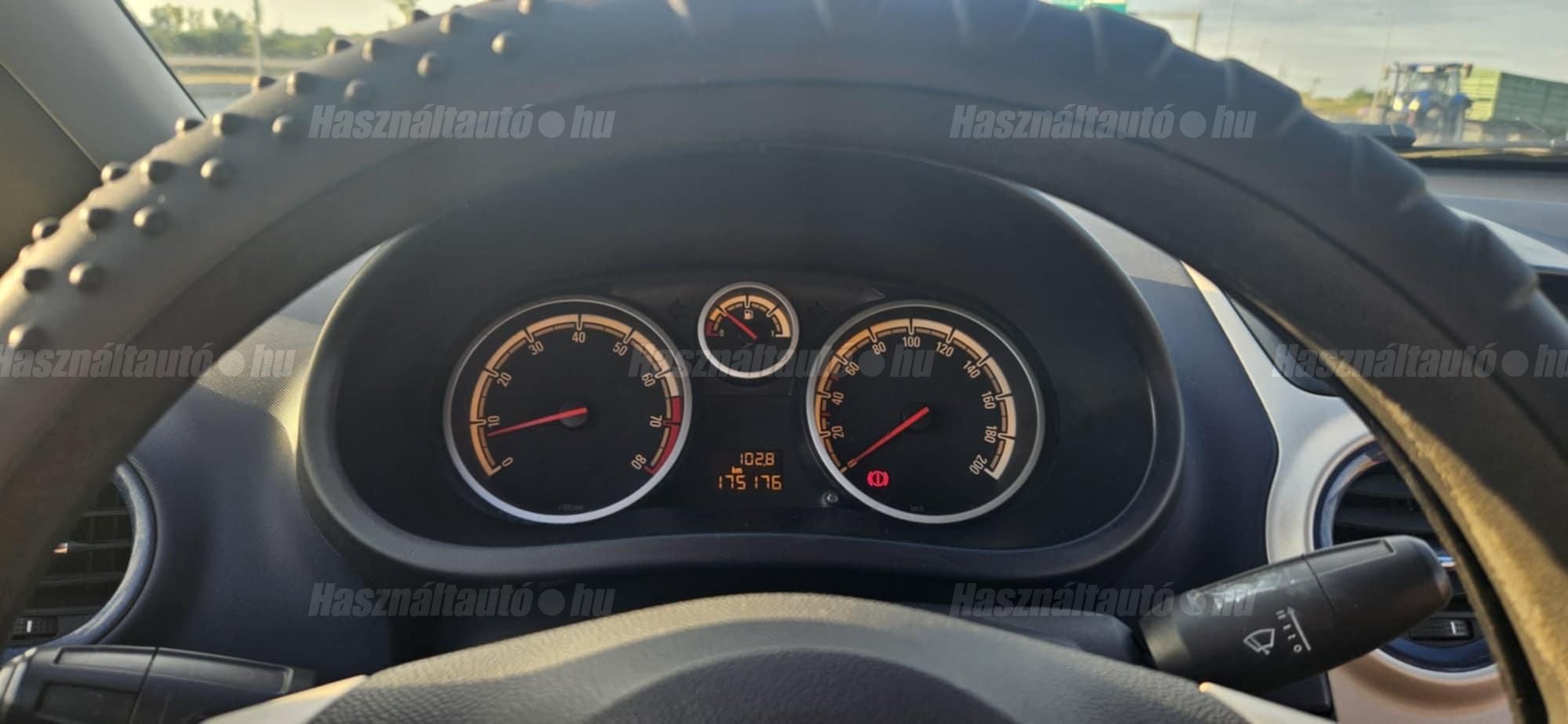 OPEL CORSA D 1.2 Cosmo Klíma. tempomat. friss nagyszervizzel. tulajdonostól eladó!