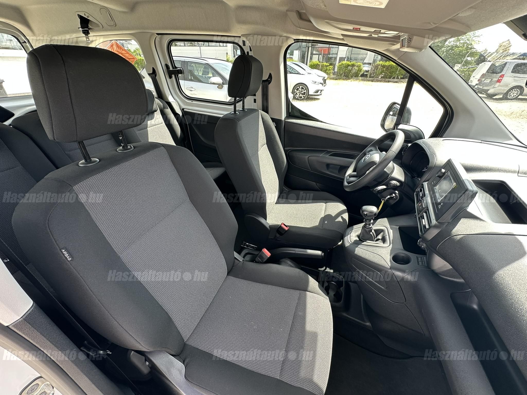TOYOTA PROACE City Verso 1.5D Combi L1H1 MT6 ÁFA-s