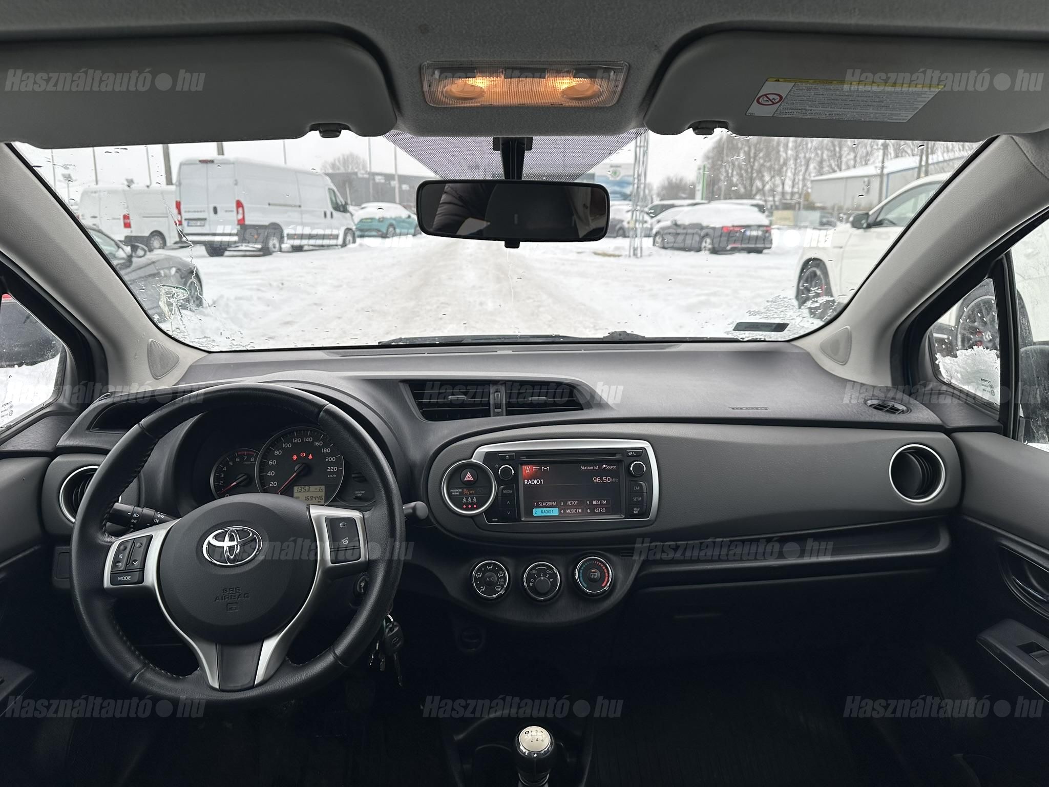 TOYOTA YARIS 1.33 Style magyarországi. Teljes motorfelújítással!