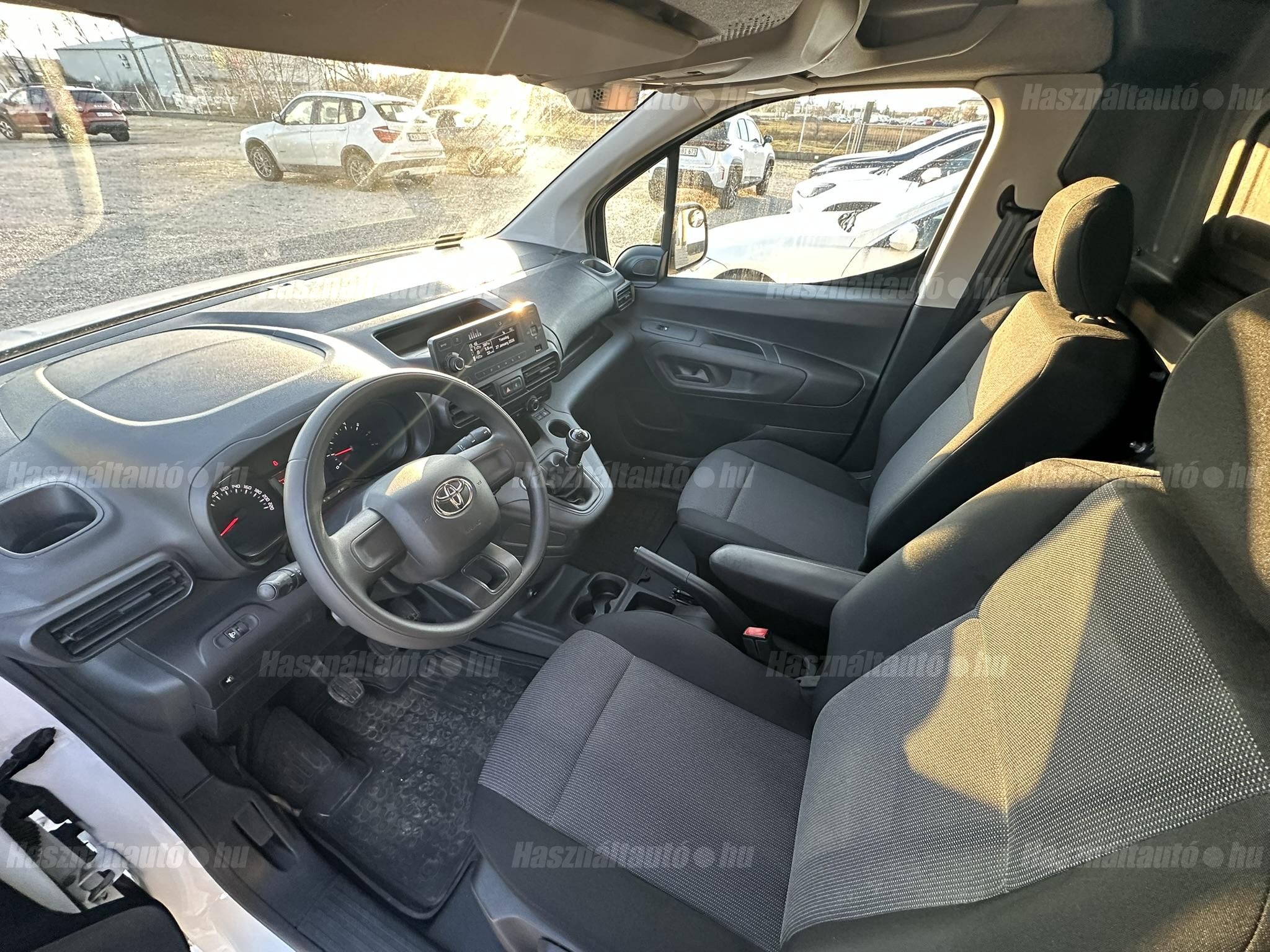 TOYOTA PROACE City 1.5 D Active Smart Cargo L1H1 Első tulajdonostól