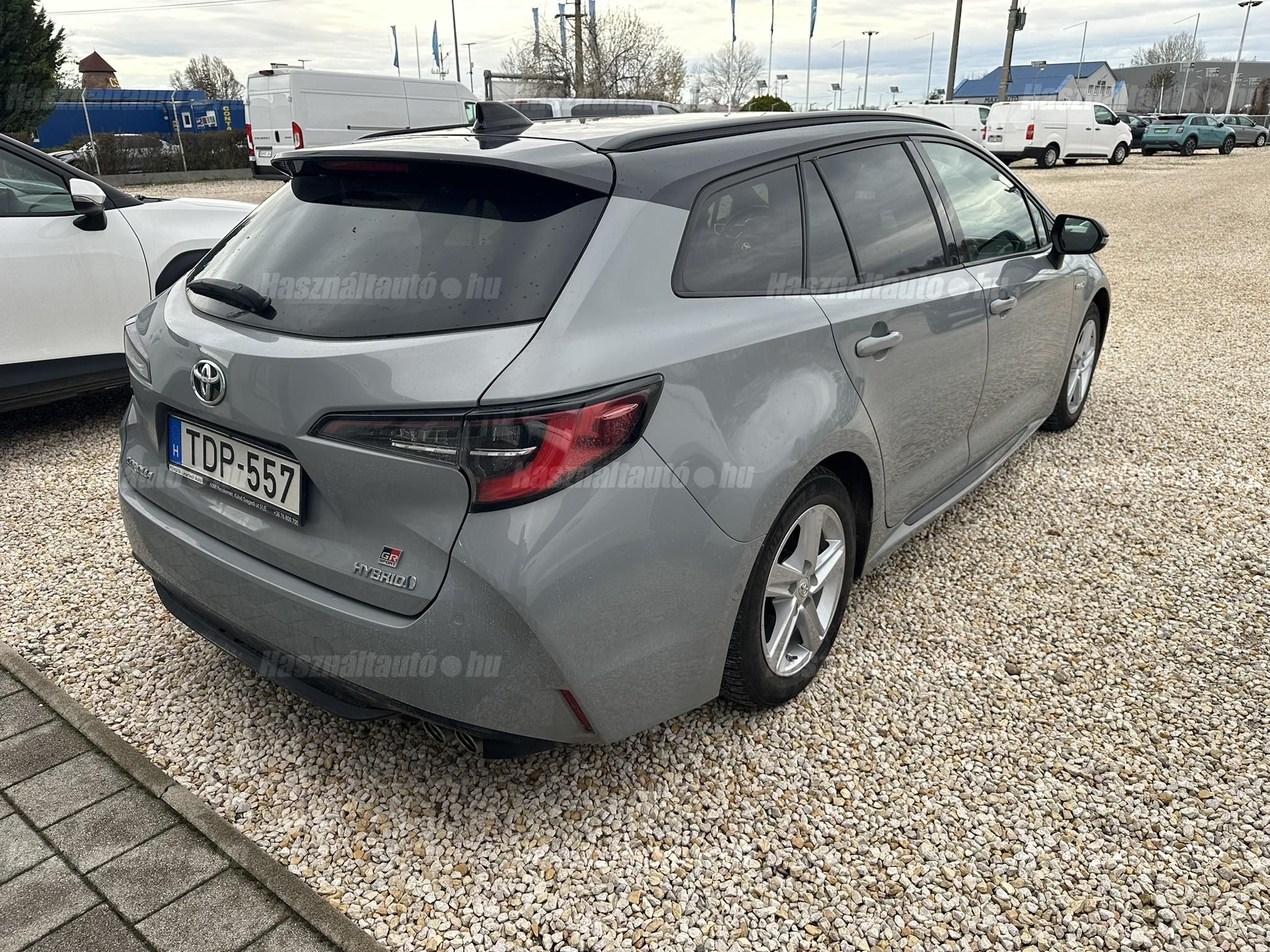TOYOTA COROLLA Touring Sports 2.0 Hybrid GR-Sport e-CVT Téli+nyári kerékszett! ÁFA-s. nyílt végű lízingre is!