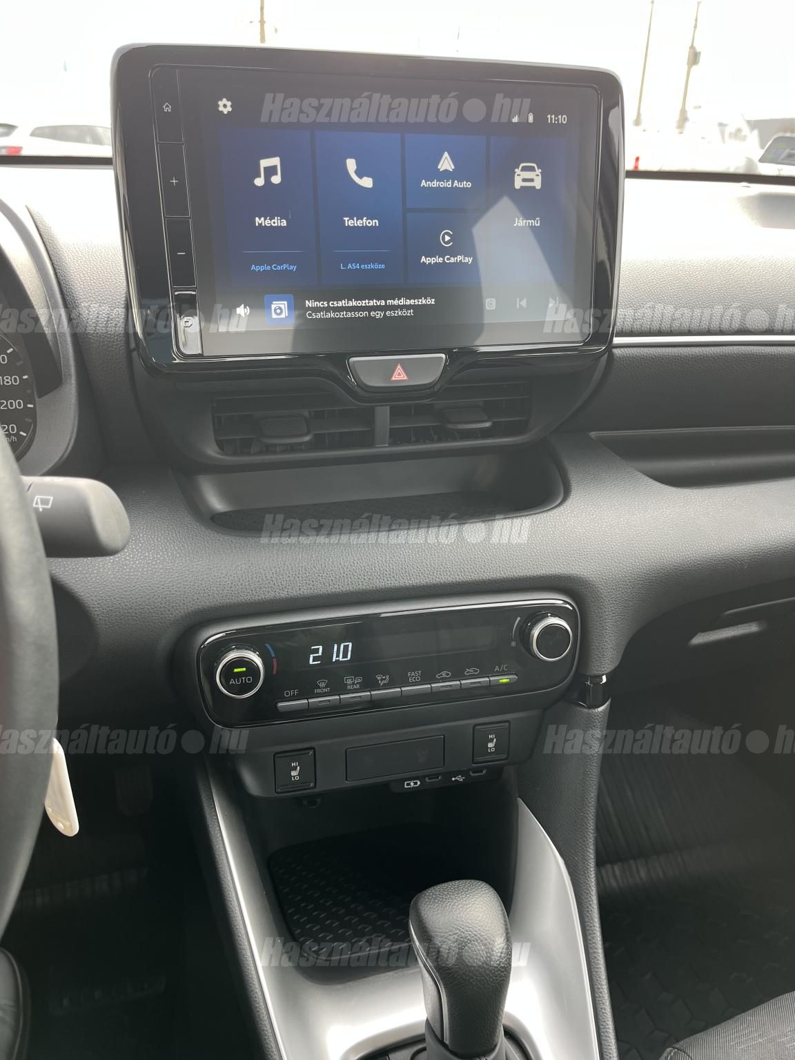 TOYOTA YARIS 1.5 Hybrid Comfort Business e-CVT