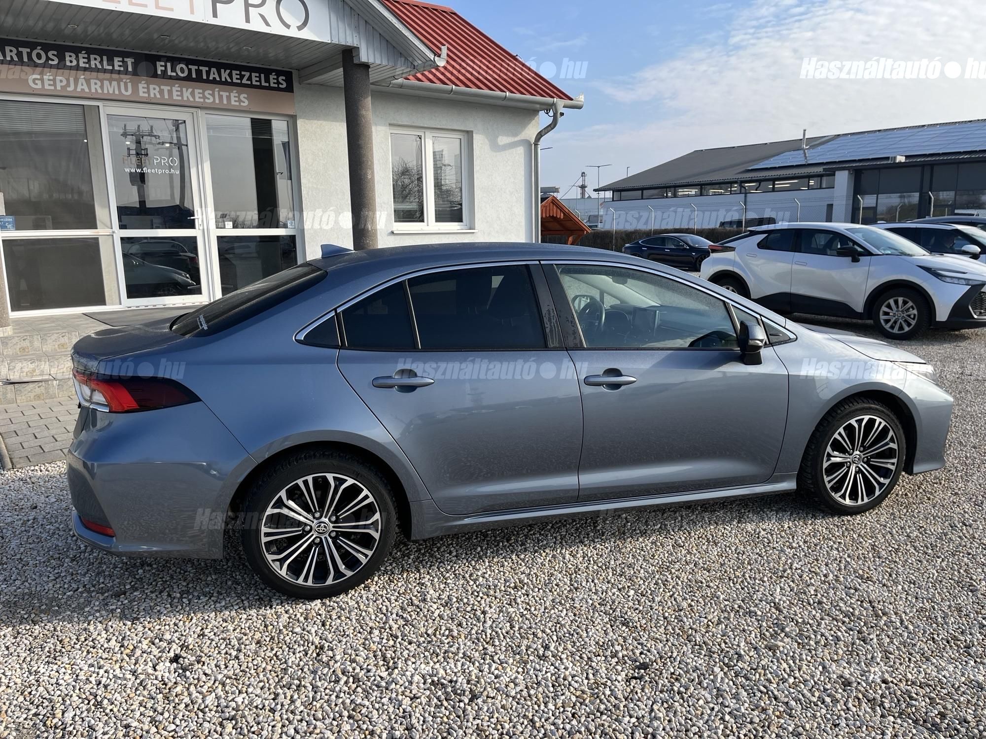 TOYOTA COROLLA Sedan 1.5 Comfort Style Tech
