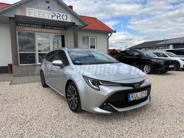 TOYOTA COROLLA 1.8 Hybrid Comfort Style e-CVT ÁFA-s. első tulajdonostól. végig szervizelt