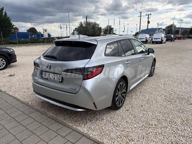 TOYOTA COROLLA 1.8 Hybrid Comfort Style e-CVT ÁFA-s. első tulajdonostól. végig szervizelt