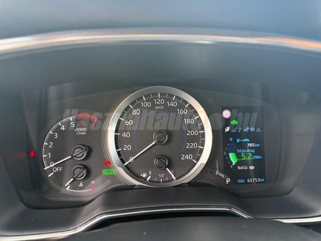TOYOTA COROLLA 1.8 Hybrid Comfort Style e-CVT ÁFA-s. első tulajdonostól. végig szervizelt