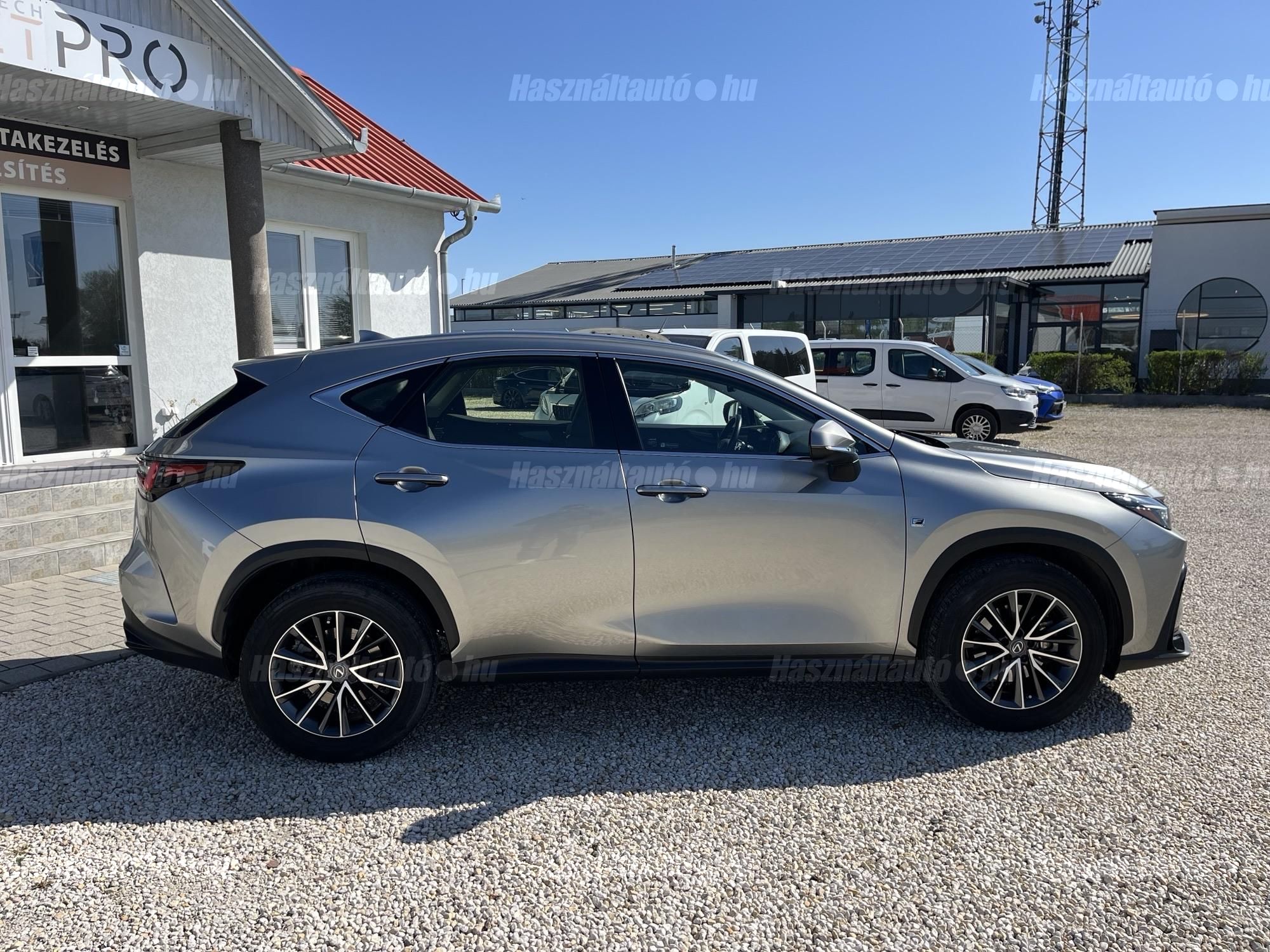 LEXUS NX 350h Elegance CVT