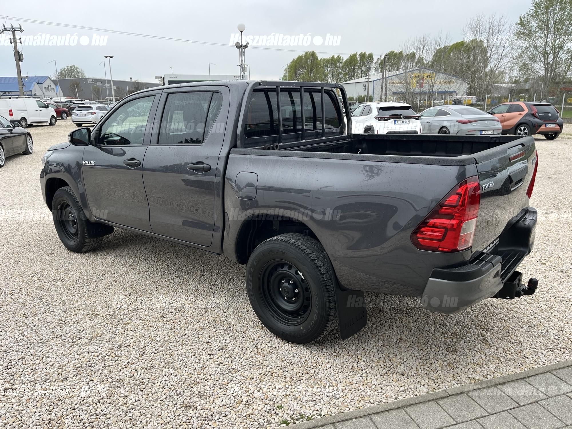 TOYOTA HILUX 2.4 D-4D 4×4 Double Live