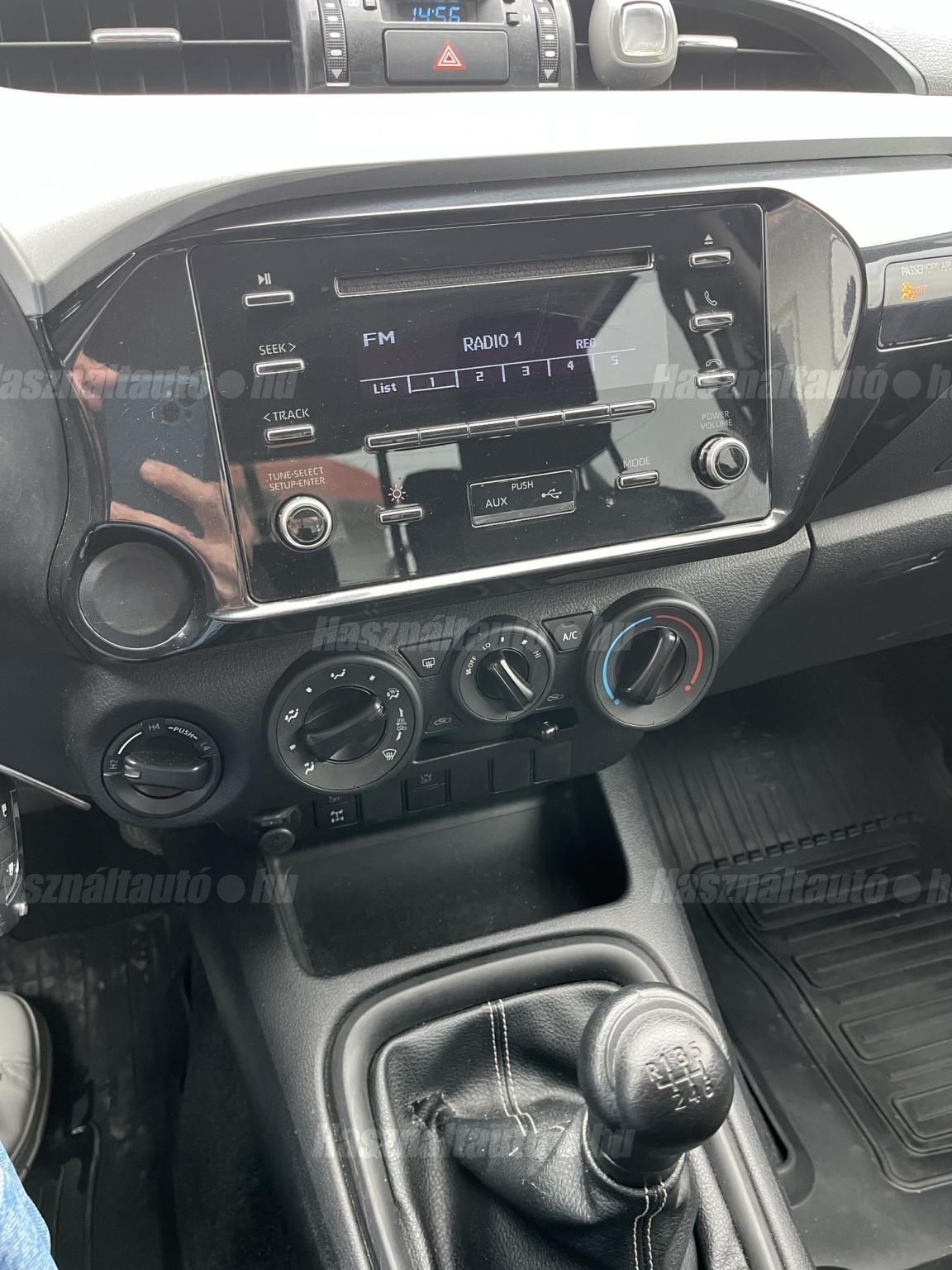 TOYOTA HILUX 2.4 D-4D 4×4 Double Live